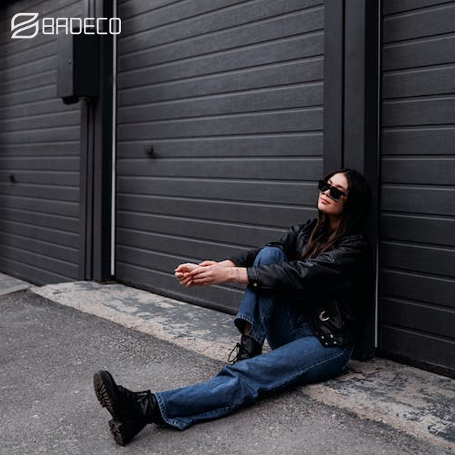 Garage door