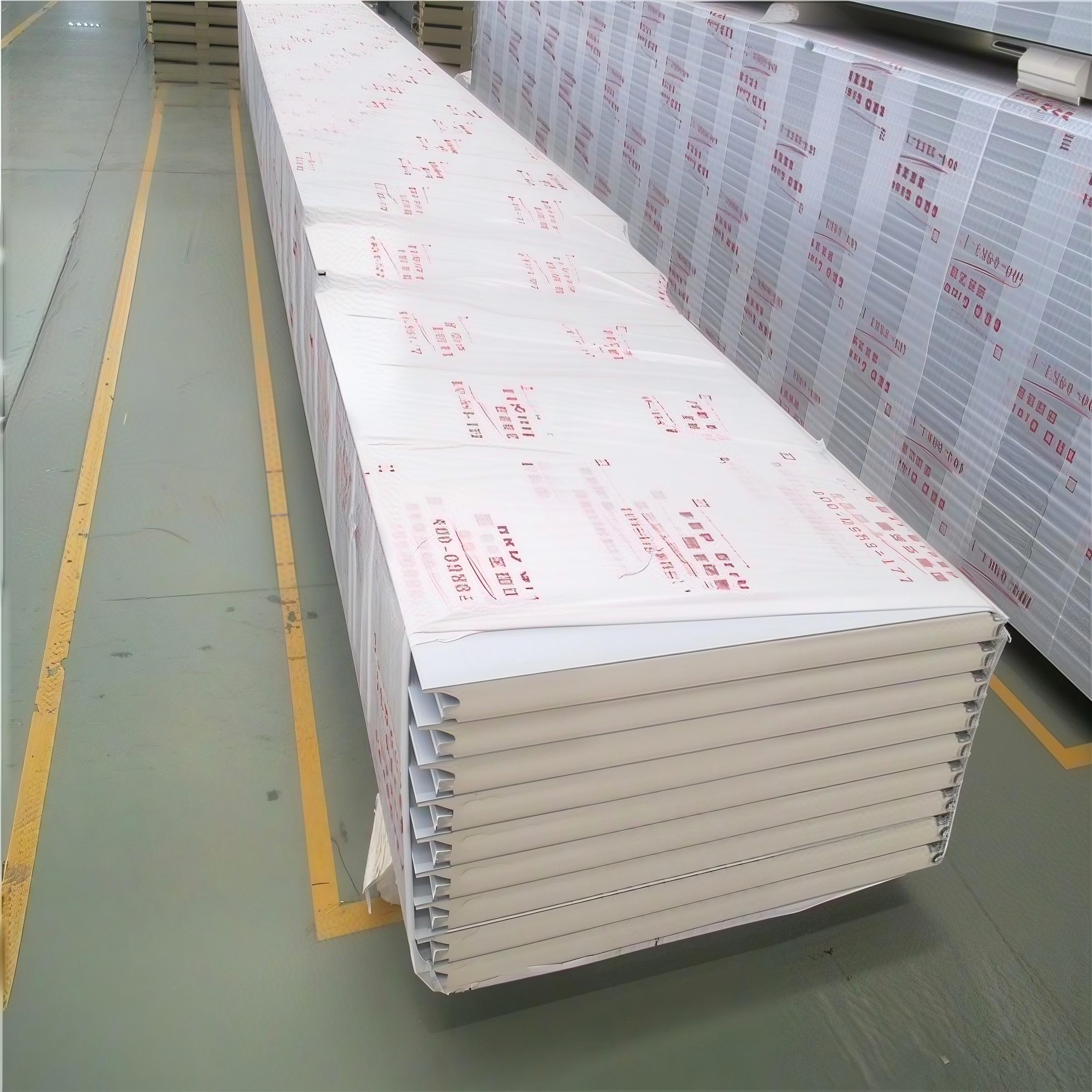 Sandwich Wall Panel PIR core