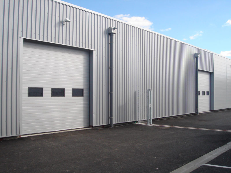 Standard Lifting Industrial Door