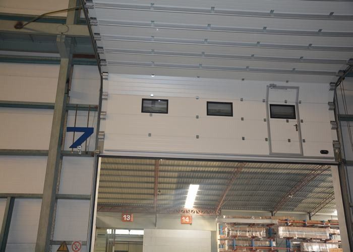 Standard Lifting Industrial Door